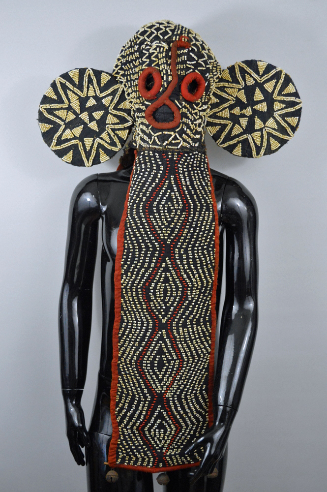 Bamileke mask from Cameroon